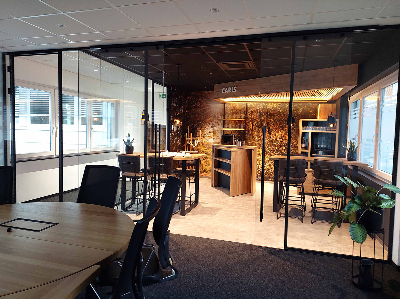 Cloos_7 - Meeting-Point mit Kaffeebar